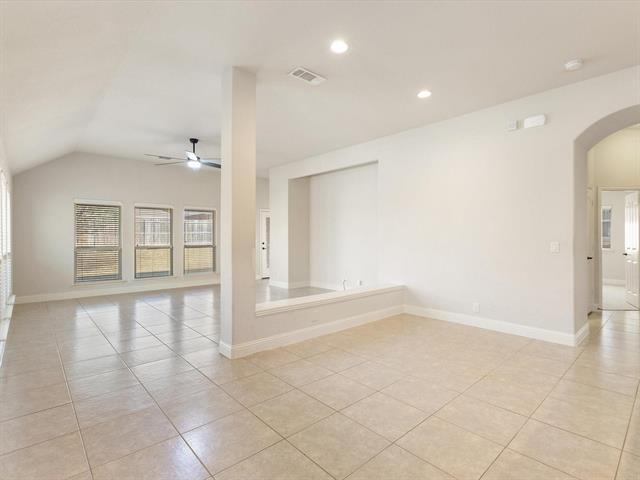 Building Photo - 2106 Hanakoa Falls Dr