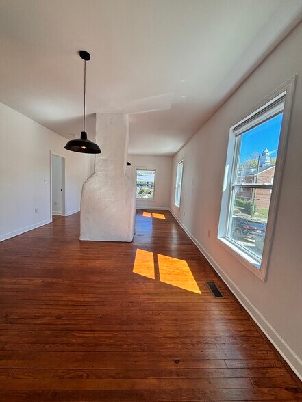 Building Photo - 620 Massey Ave