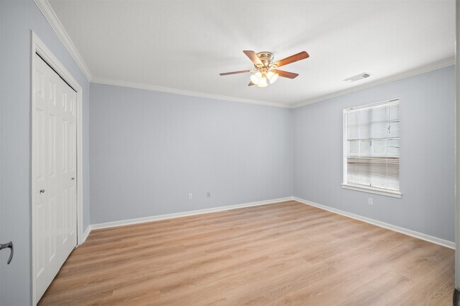 Building Photo - 3622 Springhill Ln