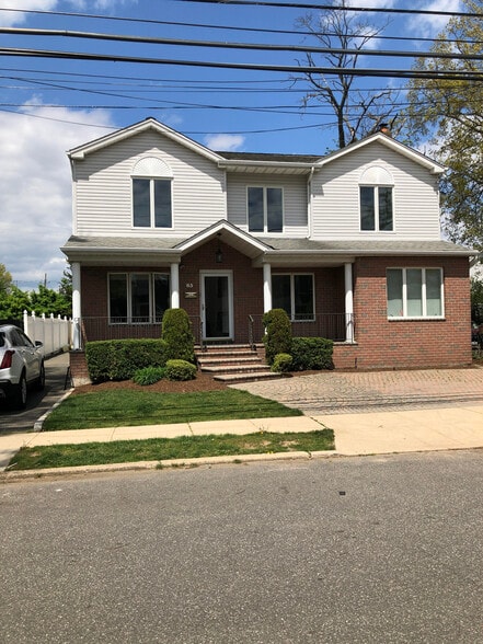 front of house - 83 Lexington Ave