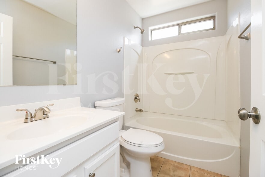 Building Photo - 40608 N High Meadows Dr