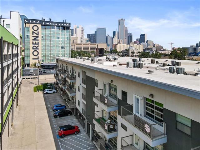 Primary Photo - 1111 S Akard St