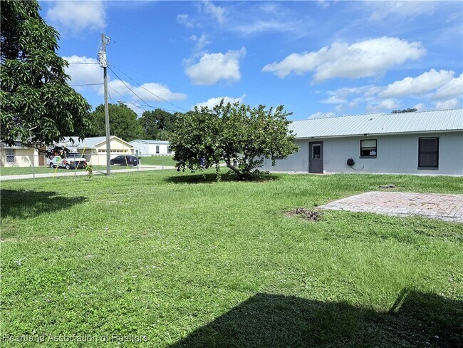Building Photo - 3515 Marlin Dr