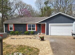Building Photo - 12 Rettendon Ln