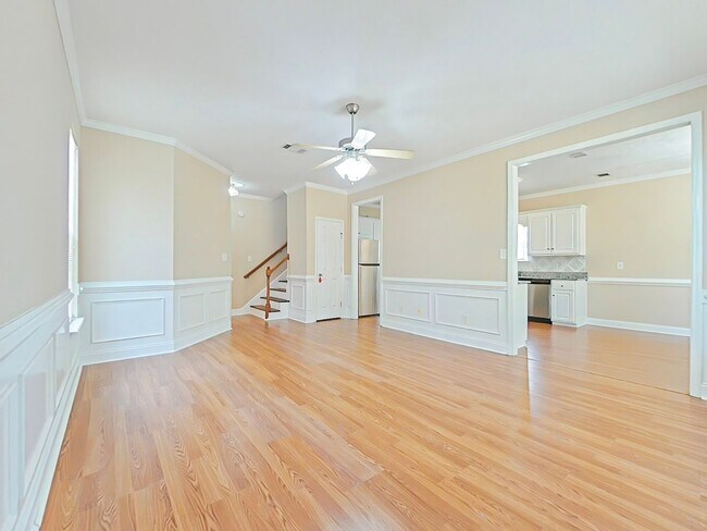 Building Photo - 3 Bed 2.5 Bath Home near Lakeside Highschool
