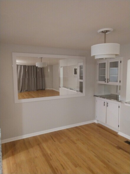 Building Photo - 8353 Kennedy Cir