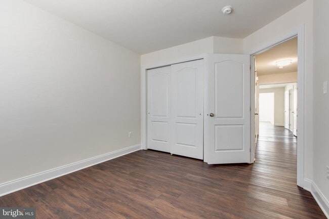 Building Photo - 7757 Crystal Brook Way