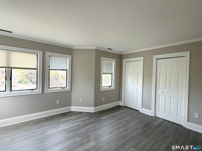 Building Photo - 1414 Whitney Ave