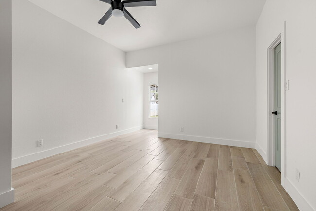 Building Photo - 10418 Doc Holliday Trail