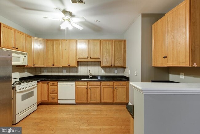 Building Photo - 2111 Ganton Green