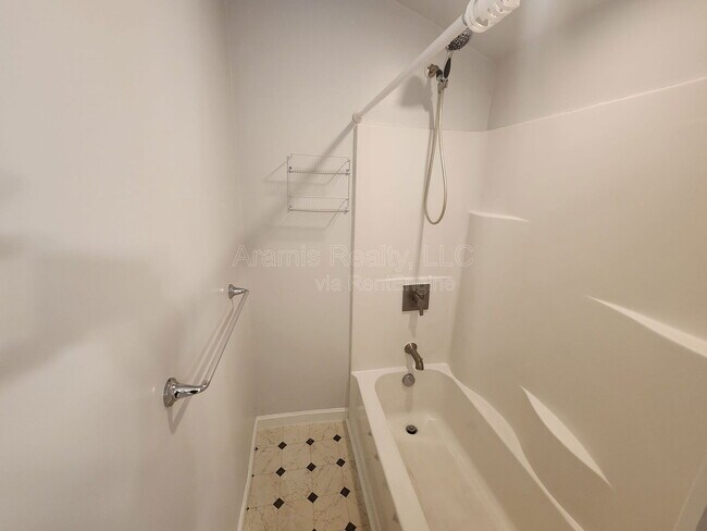 Building Photo - 1064 Curran St NW