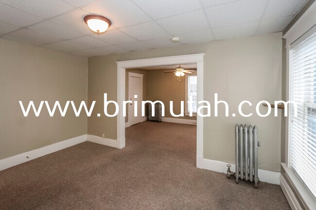 Building Photo - 273-275 S. 400 E. - 4