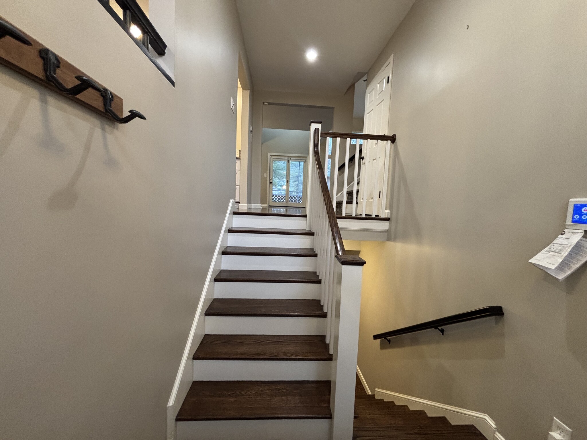 View of main level from entry foyer - 6 Goldfinch Ln