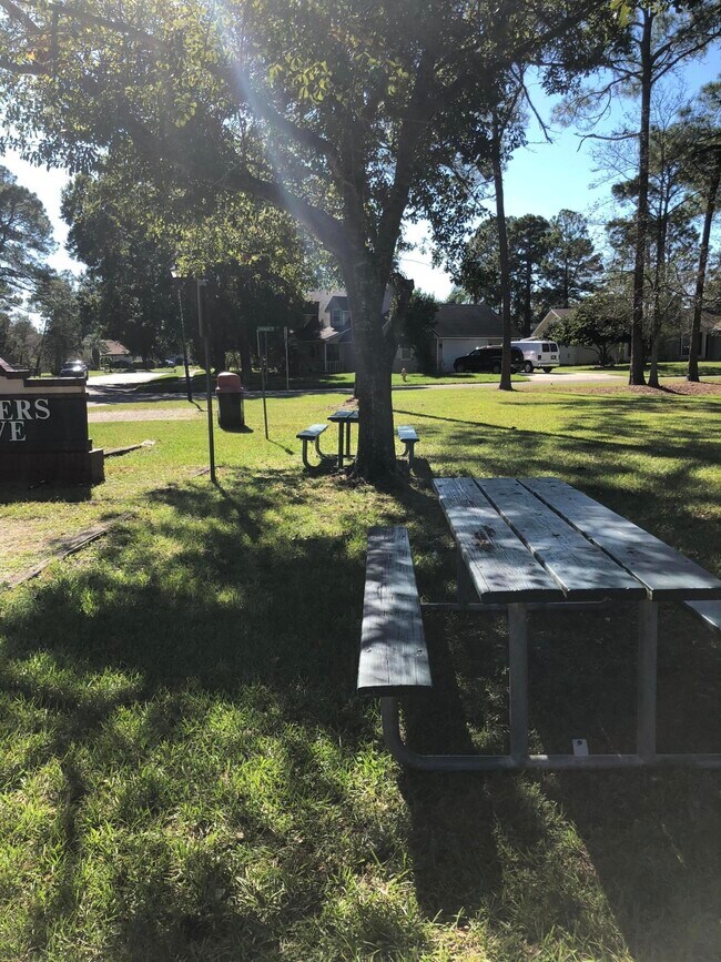 Building Photo - 8179 Crosswind Rd