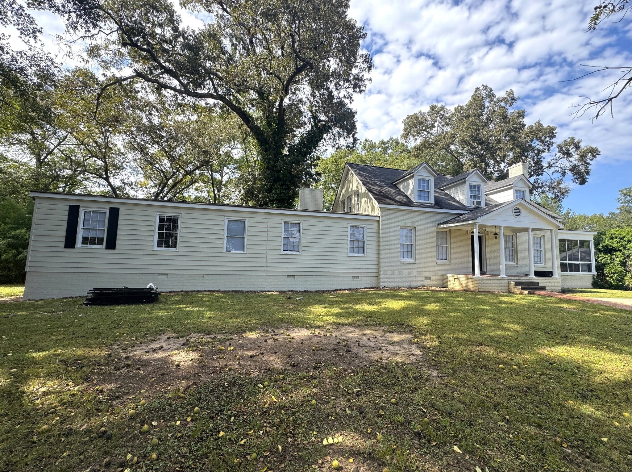 Building Photo - 1020 Cherry Hills Ct