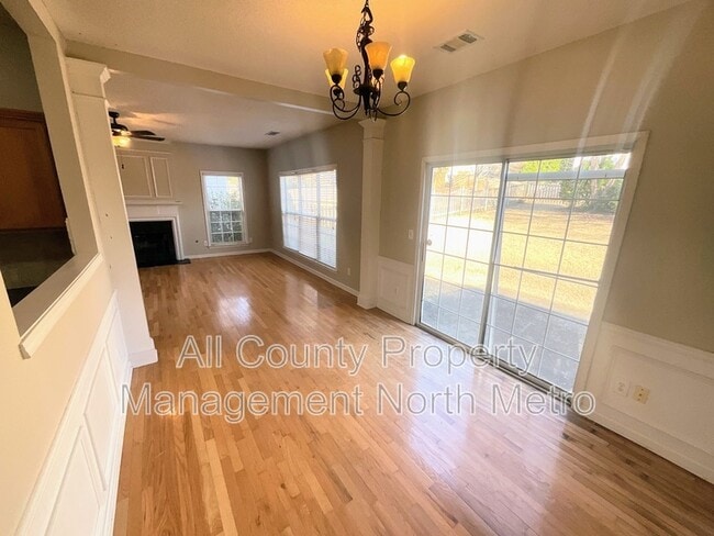 Building Photo - 5990 Barrington Ln