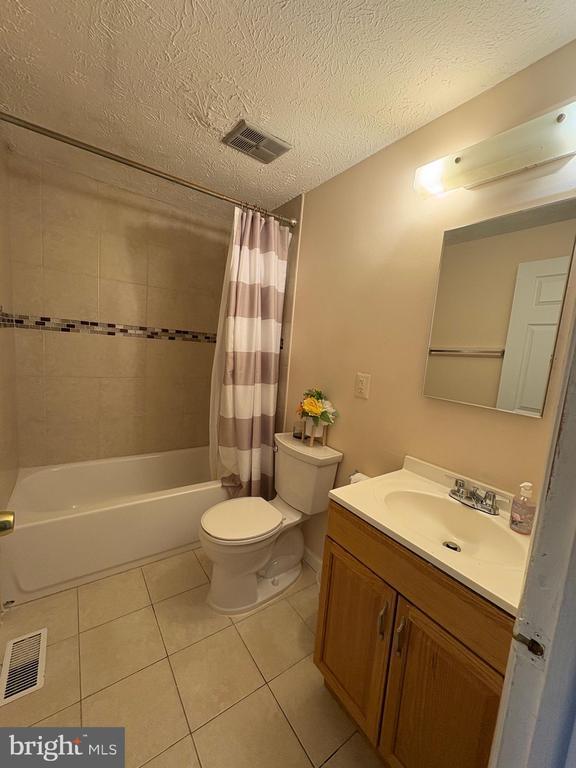 Building Photo - 11149 Captain's Walk Ct