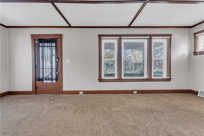 Building Photo - 788 E 156th St