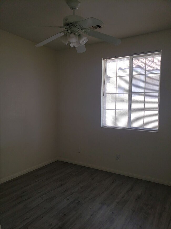 Building Photo - 5205 Blooming Mesa Ct