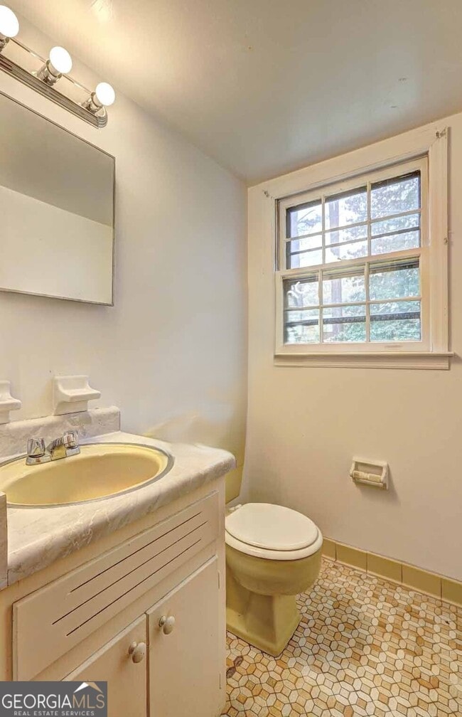 Building Photo - 3635 Las Olas Dr