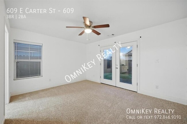 Building Photo - 609 E Carter St