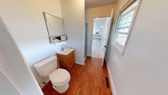 Building Photo - 3 bed/2 bath in country- Plymouth Schools