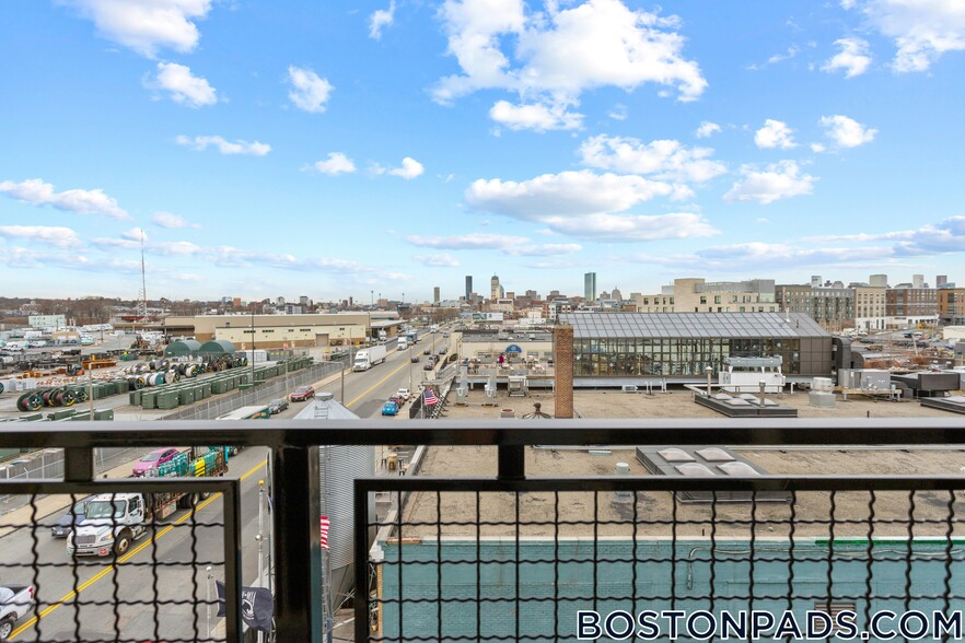Building Photo - 1258 Massachusetts Ave