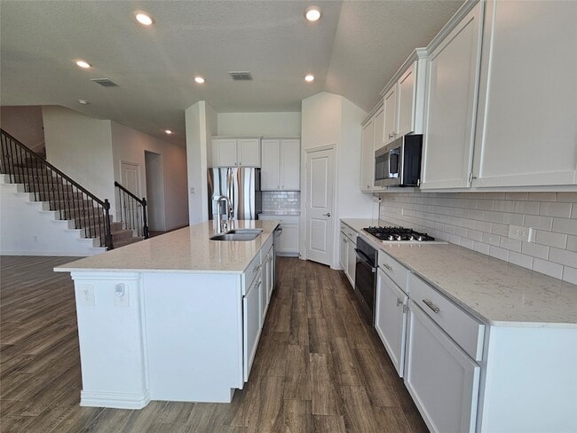 Building Photo - 14620 Little Water Dr