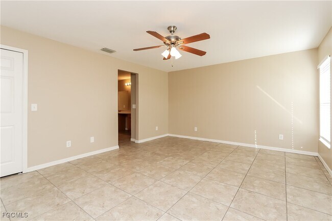 Building Photo - 2503 NW Juanita Pl