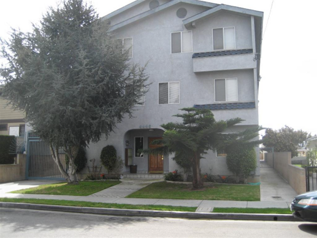 Building Photo - 4446 W 136th St