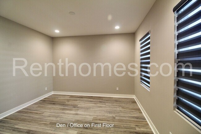 Building Photo - 4326 Star Path Way