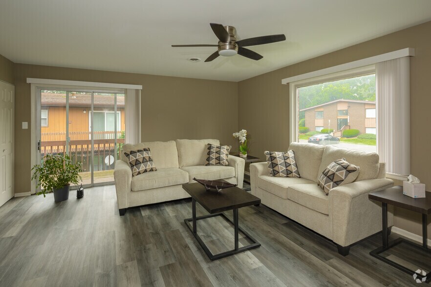 Woodside Village Apartments 1005 McCord Rd Valparaiso IN 46383