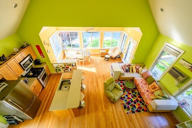 Building Photo - 7 White Pine Knoll