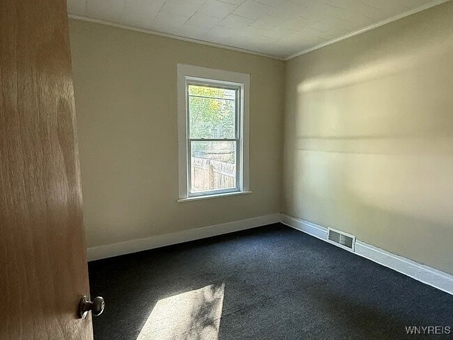 Building Photo - 76 Vernon Pl