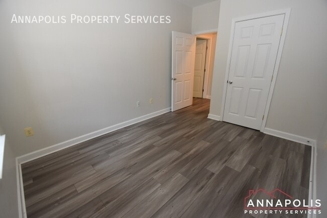 Building Photo - 8629 Willow Leaf Ln