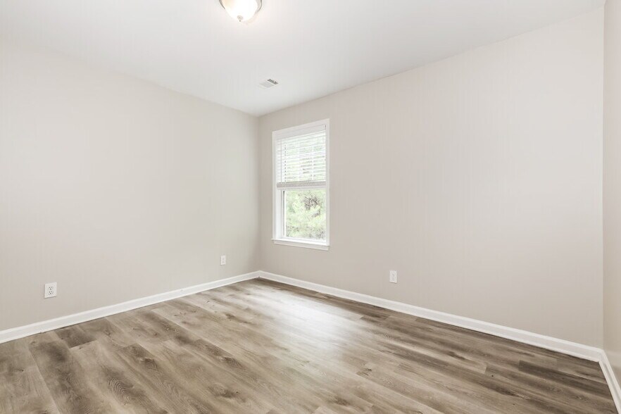 Building Photo - 4358 Savannah Dr