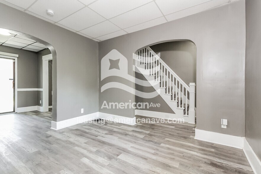 Building Photo - 2206 Harrison St