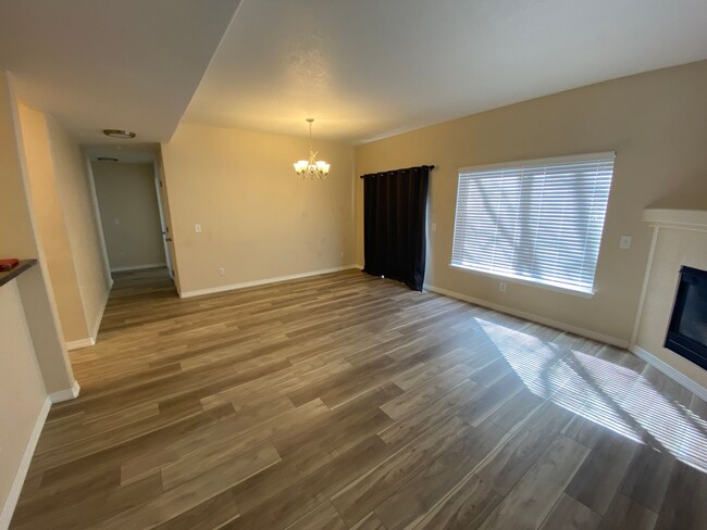 Building Photo - Reunion Two Bedroom Condo with Garage