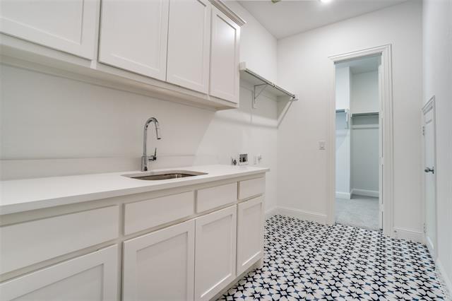 Building Photo - 3503 Foxhall St