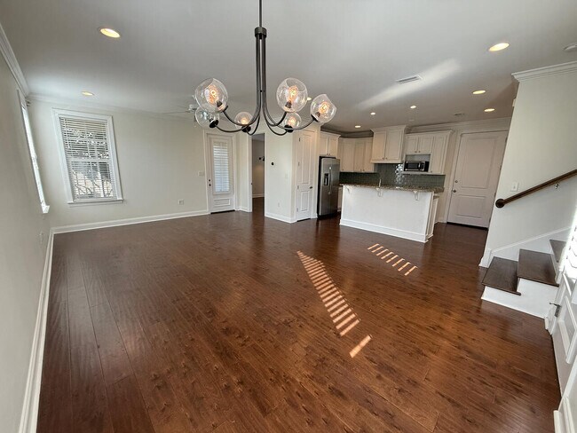 Building Photo - 143 Christian Dr