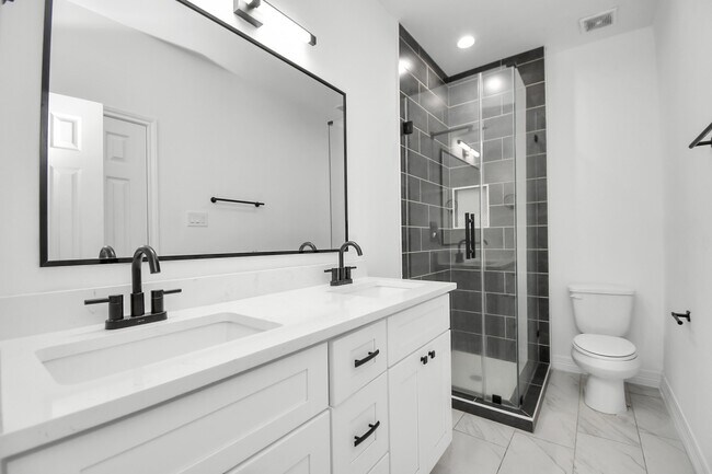 Building Photo - 9003 Prairie View Dr