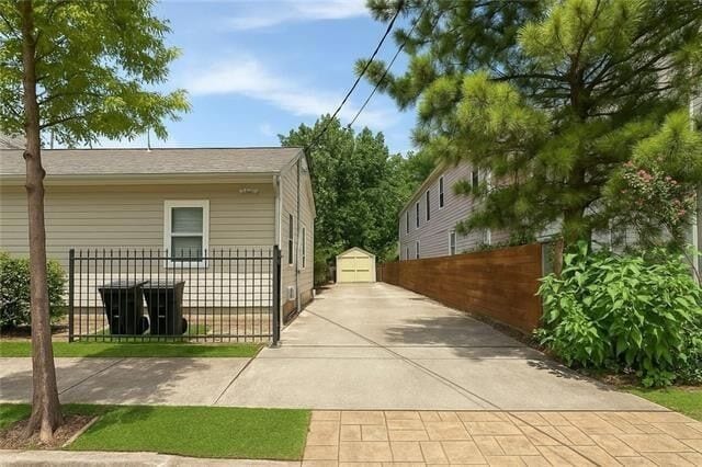 Building Photo - 1502 N Dorgenois St