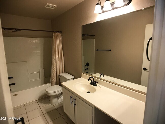 Building Photo - 1346 S Palomino Creek Dr