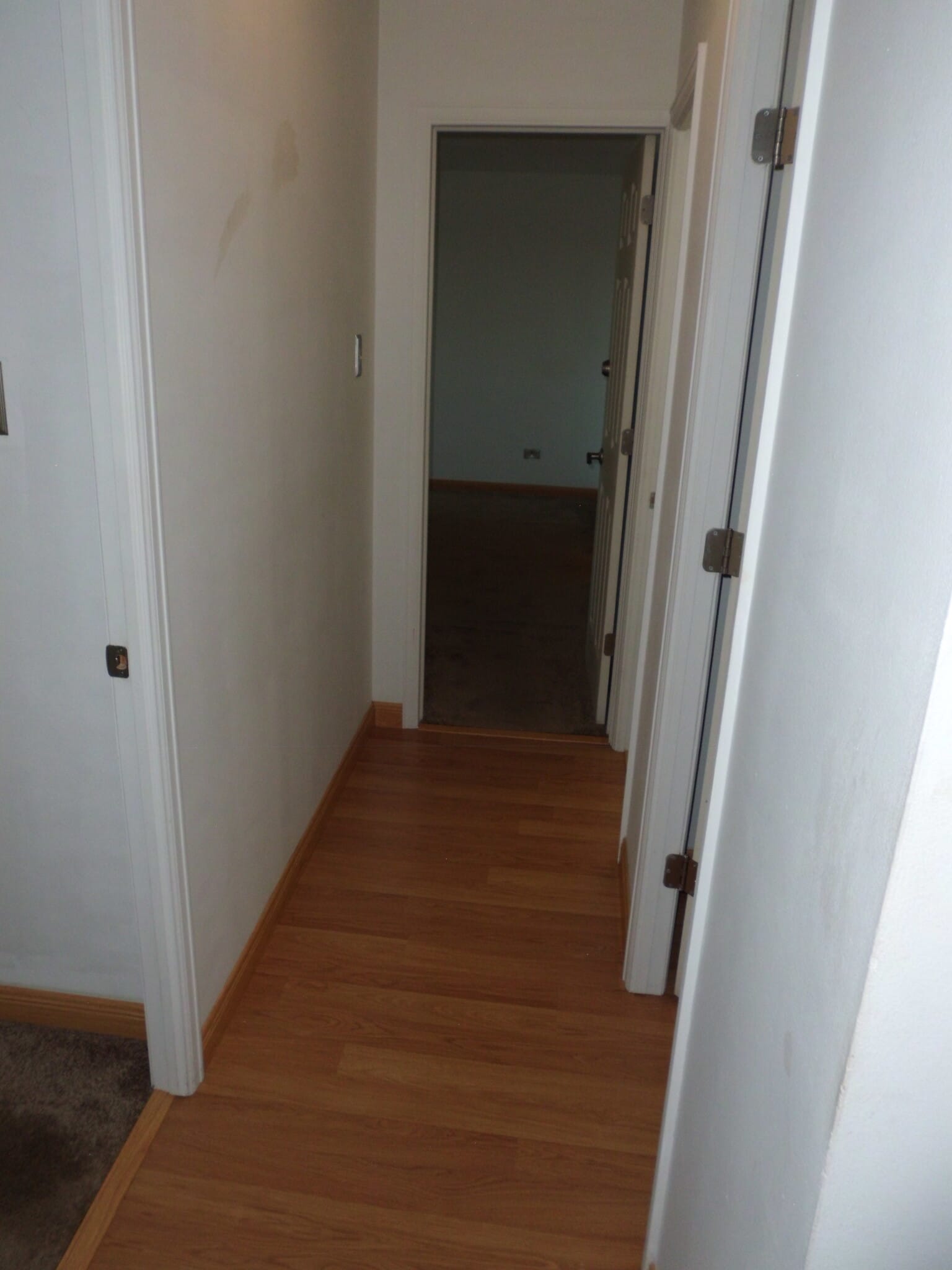 Hall Way to Master - 745 S Alton Way