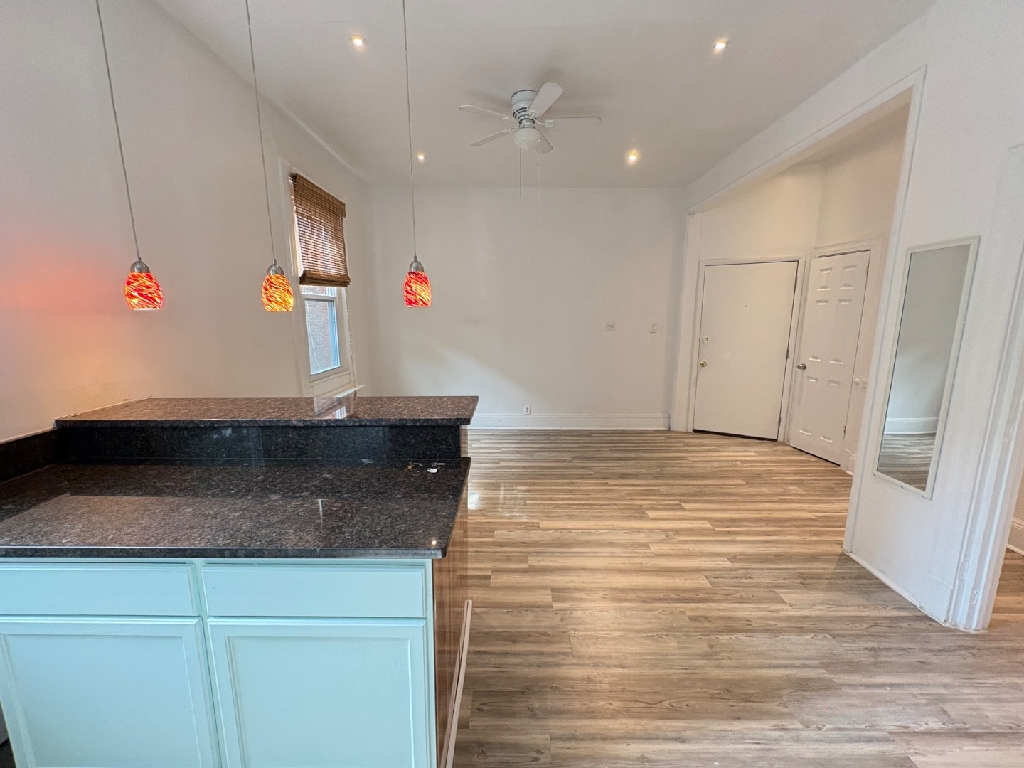 Building Photo - 5809 Hobart St