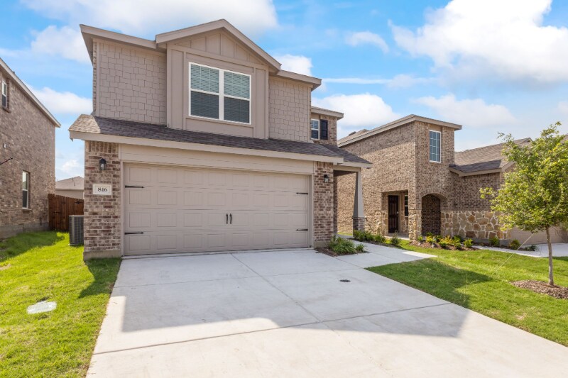 Primary Photo - 816 Breakwater Dr
