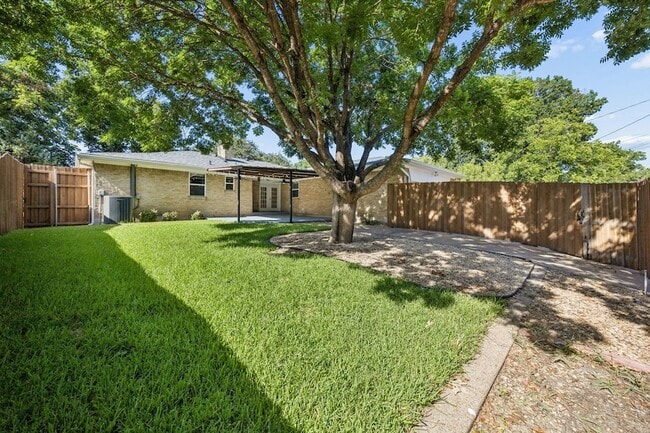 Building Photo - 2223 Freeland Way