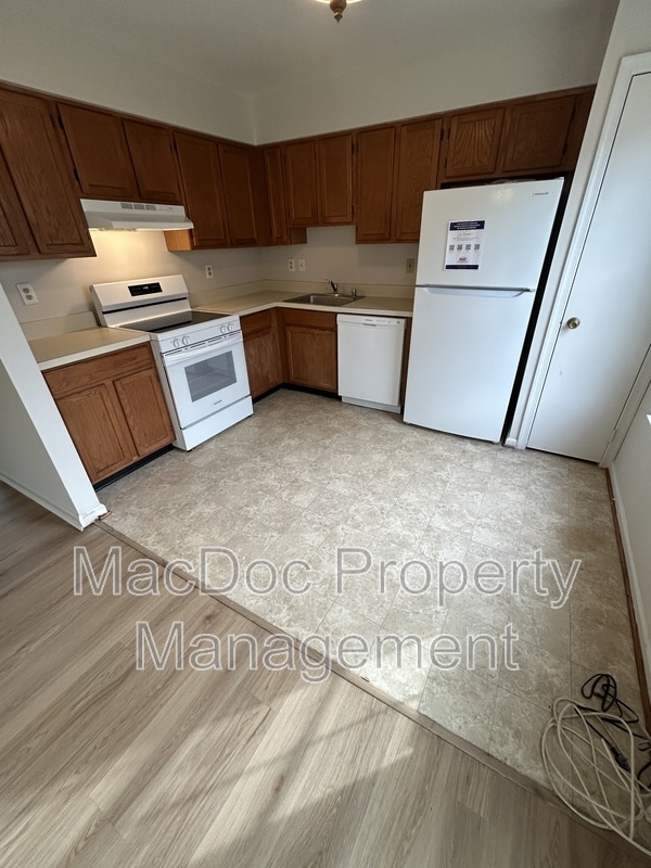 Building Photo - 3639 McDowell Ct