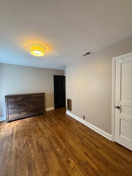 Primary Bedroom - 3315 Dumas Dr