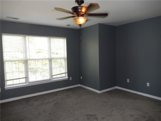 Building Photo - 3818 Dominion Townes Cir